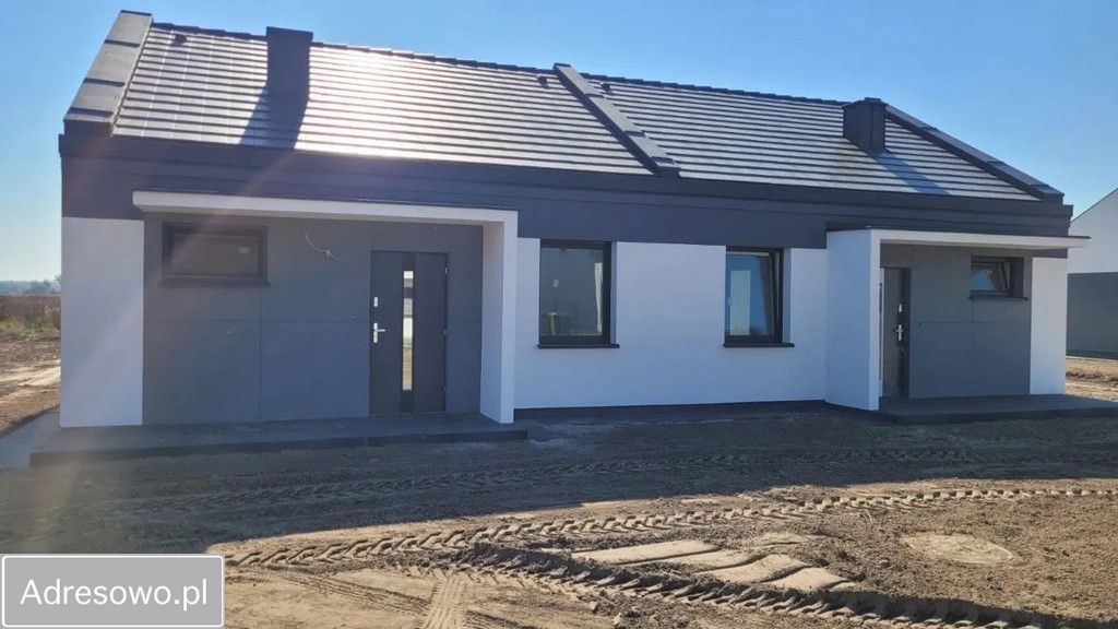 bliźniak, 3 pokoje Kleczew, ul. Irysowa. Zdjęcie 2