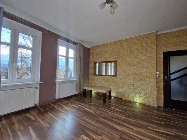 Mieszkanie 2-pokojowe Jelenia Góra. Zdjęcie 2