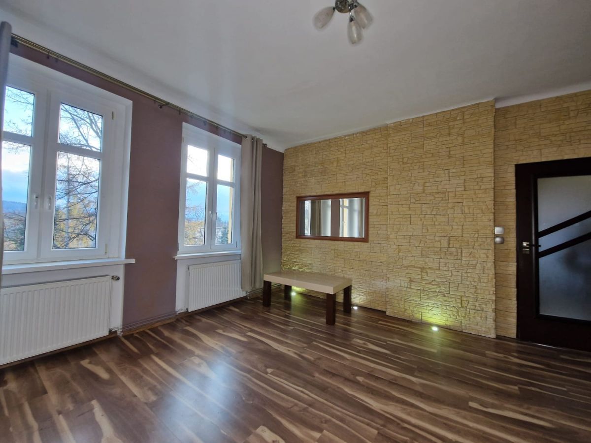 Mieszkanie 2-pokojowe Jelenia Góra. Zdjęcie 2