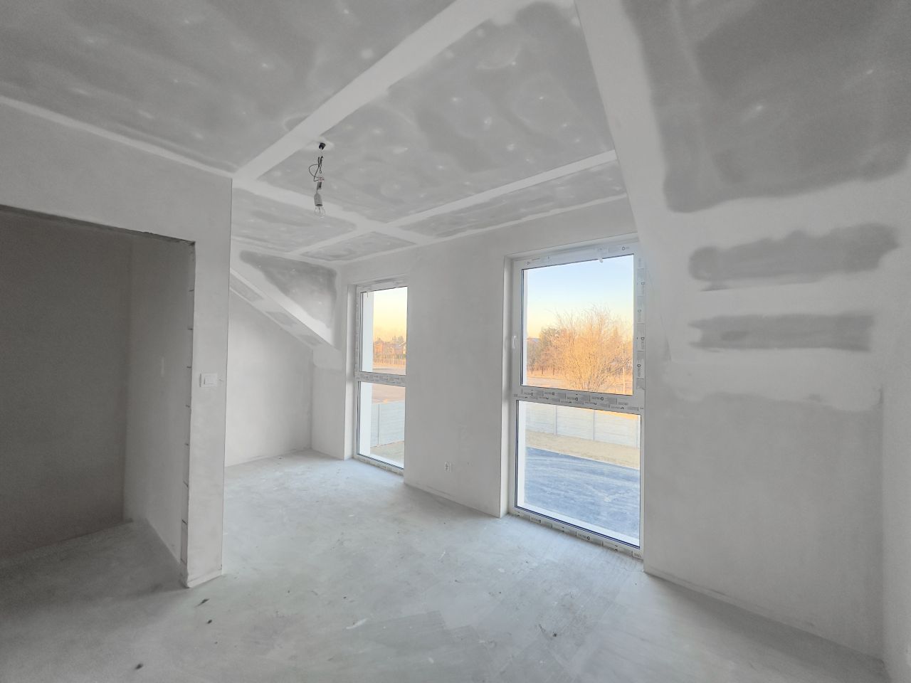 dom szeregowy, 4 pokoje Dzierżoniów, ul. Wojciecha Kilara. Zdjęcie 8