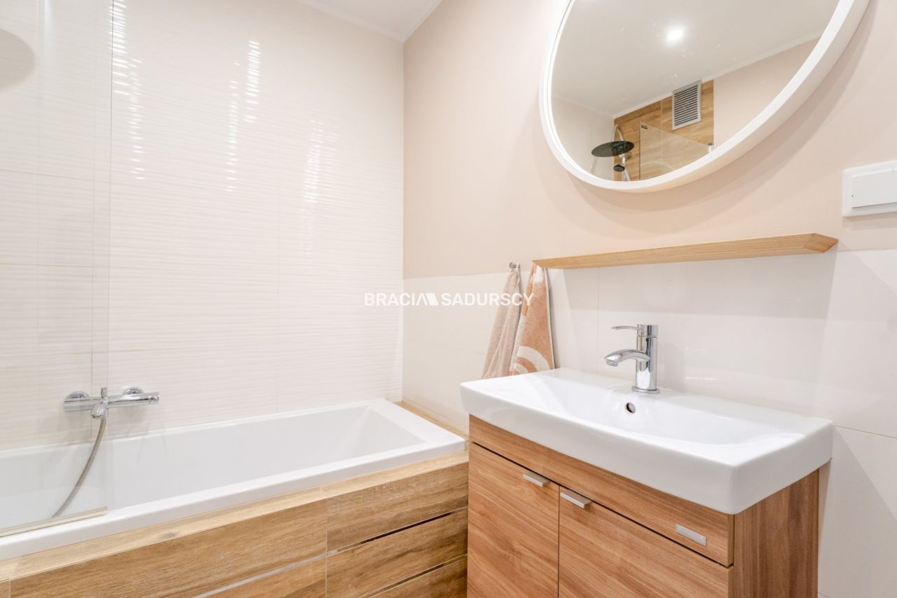 Mieszkanie 3-pokojowe Kraków Podgórze Duchackie, ul. Michała Ossowskiego. Zdjęcie 16