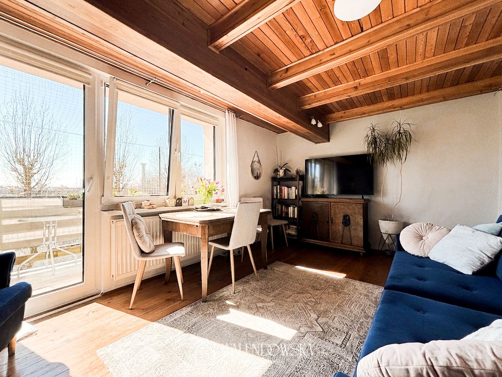 Mieszkanie 4-pokojowe Słupsk, ul. Ignacego Jana Paderewskiego. Zdjęcie 3