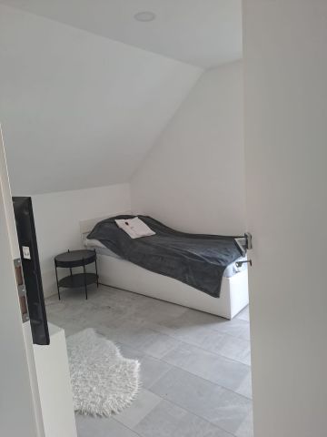 dom wolnostojący, 5 pokoi Obrowiec, ul. 3 Maja. Zdjęcie 11