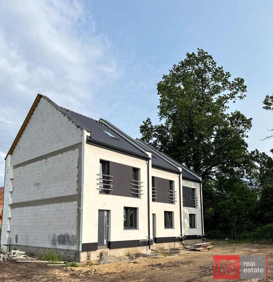 dom szeregowy, 4 pokoje Rogów Sobócki, ul. Tymiankowa. Zdjęcie 2