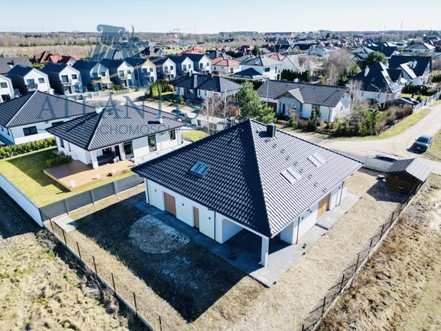 dom wolnostojący, 7 pokoi Niemcz, ul. Krabowa. Zdjęcie 4