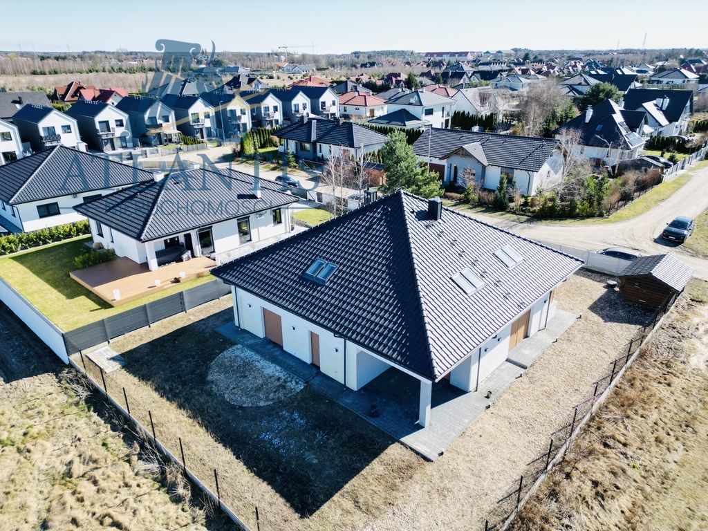 dom wolnostojący, 7 pokoi Niemcz, ul. Krabowa. Zdjęcie 4