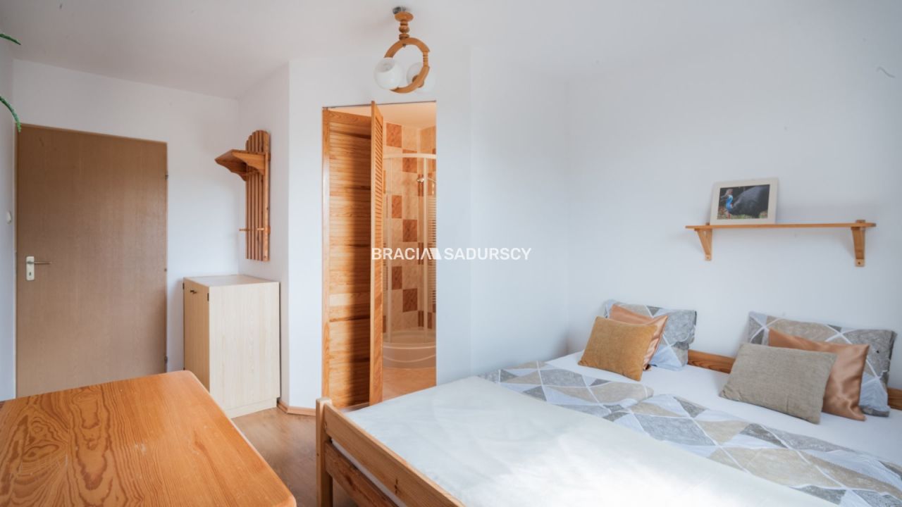 dom wolnostojący, 10 pokoi Łazy. Zdjęcie 19