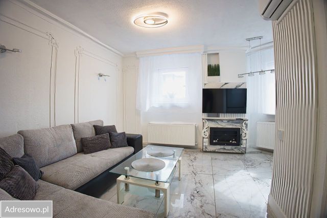 Mieszkanie 2-pokojowe Bytom Śródmieście, ul. Bolesława Chrobrego. Zdjęcie 1