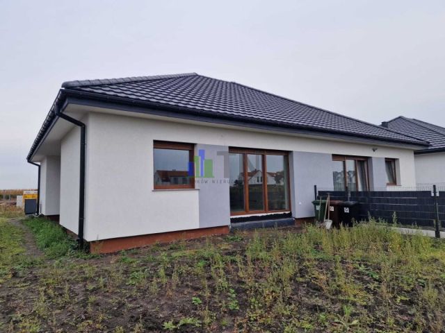 dom wolnostojący, 4 pokoje Dobrzykowice. Zdjęcie 2