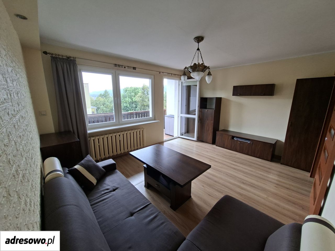 Mieszkanie 3-pokojowe Bielsko-Biała Osiedle Karpackie. Zdjęcie 1