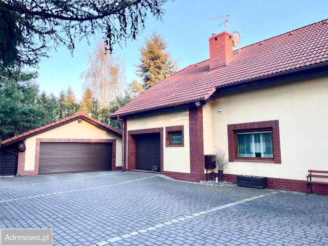 dom wolnostojący, 6 pokoi Katowice Podlesie, ul. gen. Tadeusza Bora Komorowskiego. Zdjęcie 1