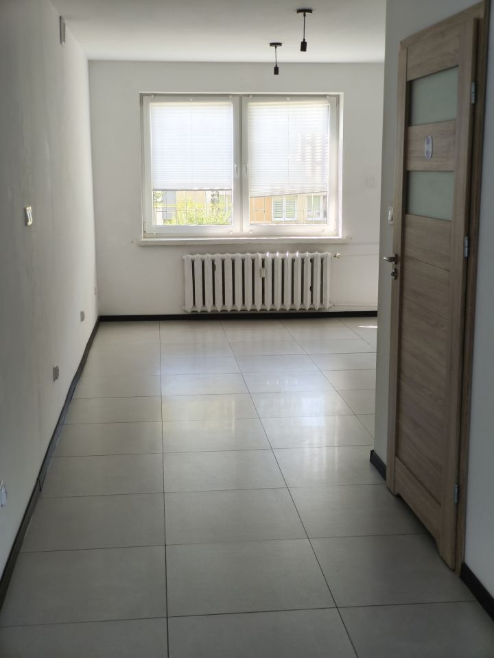 Lokal Starachowice Centrum, al. Armii Krajowej. Zdjęcie 5