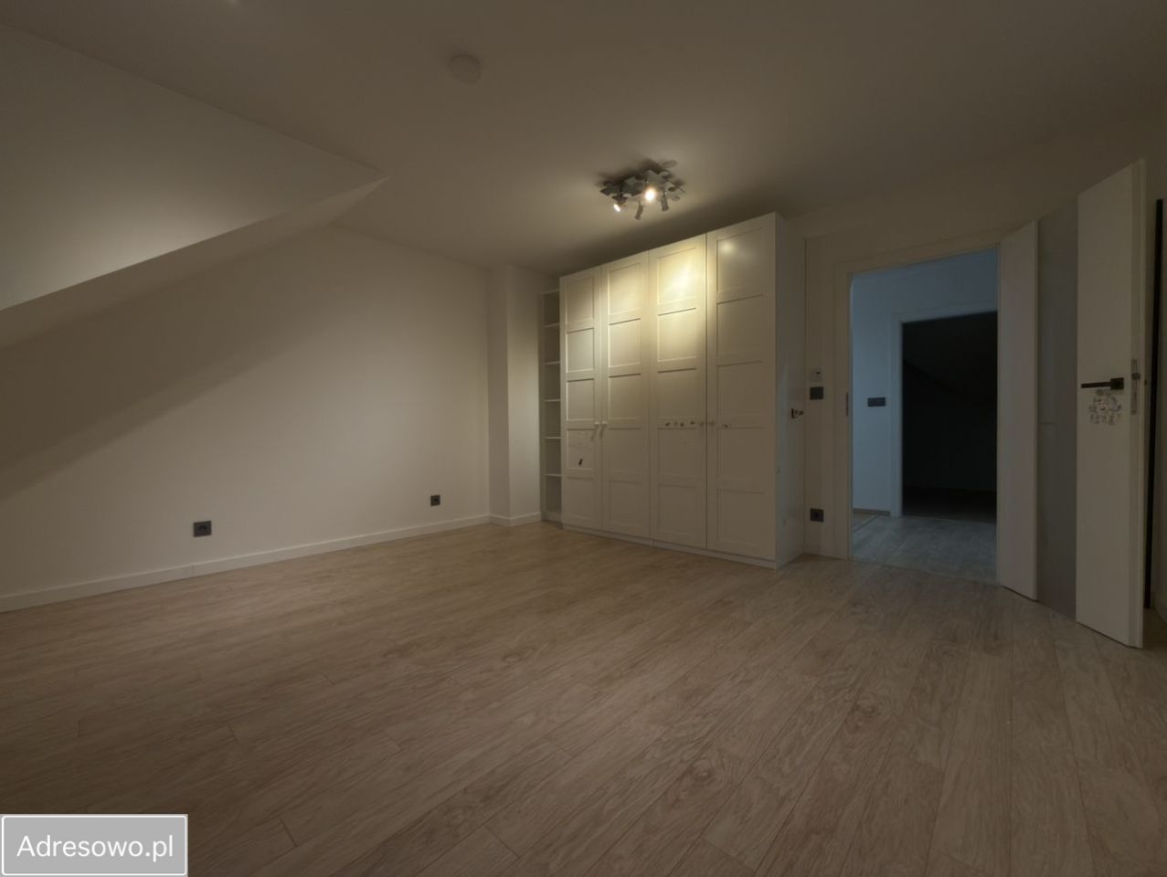 dom szeregowy, 5 pokoi Katowice Kostuchna, ul. Smugowa. Zdjęcie 12