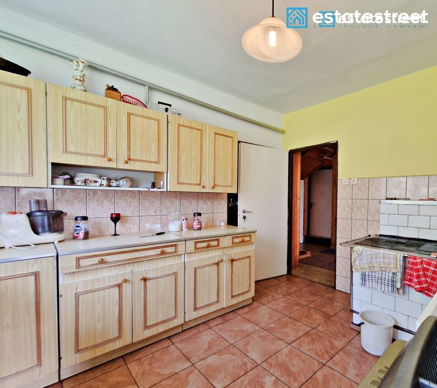 dom wolnostojący, 11 pokoi Sól. Zdjęcie 12