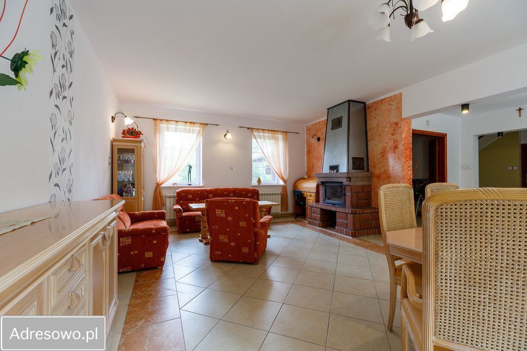 dom wolnostojący, 6 pokoi Hartowiec. Zdjęcie 9