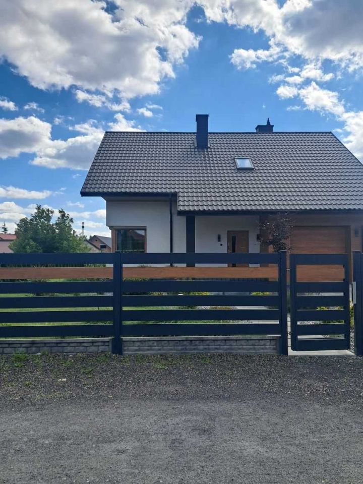 dom wolnostojący, 3 pokoje Janik. Zdjęcie 6