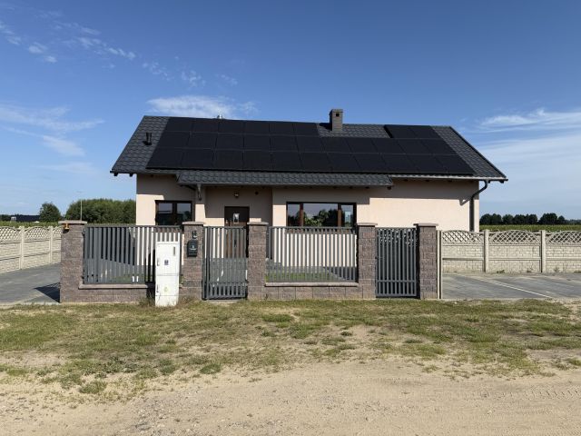 dom wolnostojący, 5 pokoi Mrocza. Zdjęcie 1