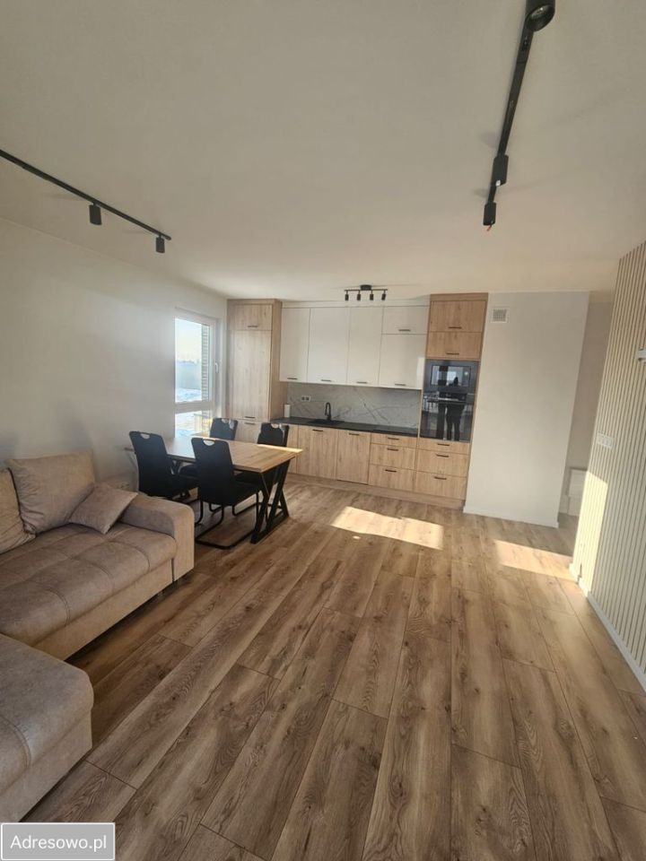 Mieszkanie 3-pokojowe Radom Kaptur, ul. Listopadowa