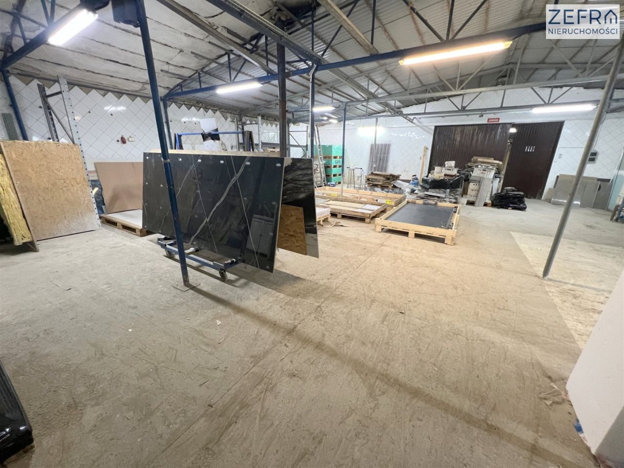 Hala/magazyn Liszki. Zdjęcie 5
