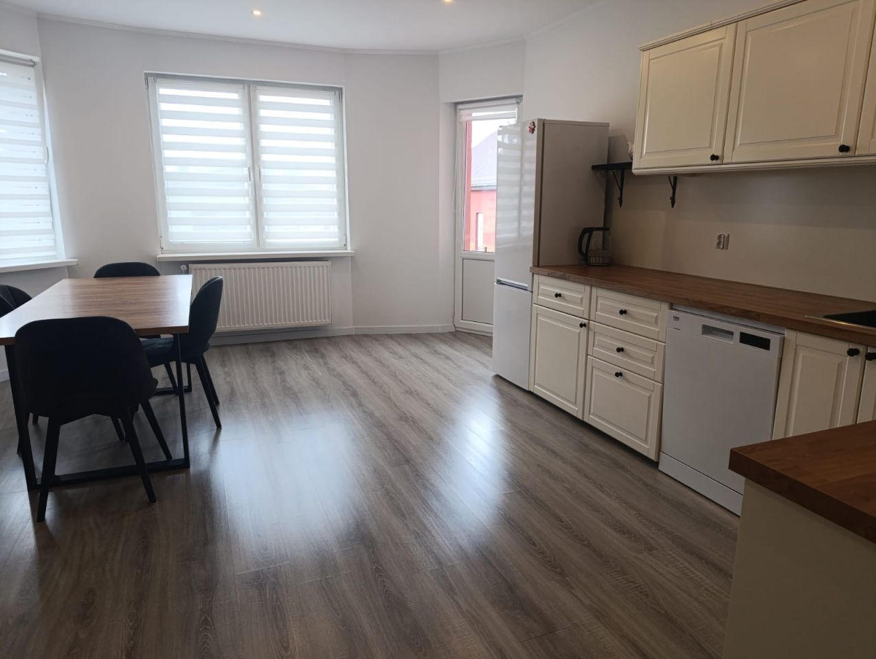 gospodarstwo, 7 pokoi Upadły. Zdjęcie 33