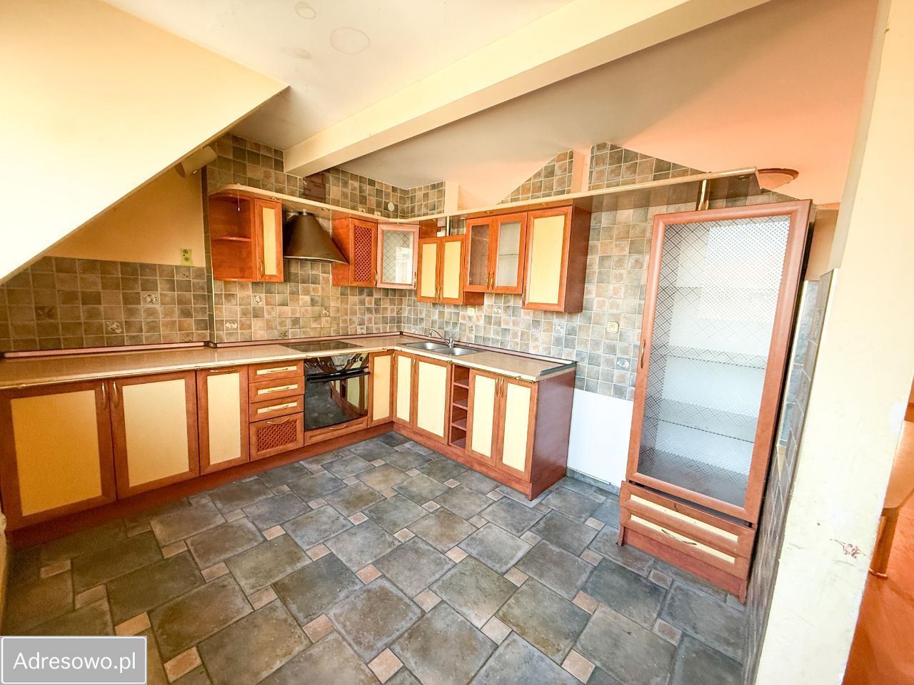 dom szeregowy, 6 pokoi Oleśnica Centrum, ul. Bolesława Krzywoustego. Zdjęcie 5