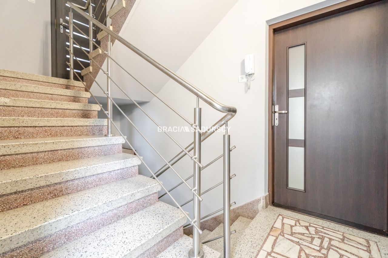 dom wolnostojący, 9 pokoi Kraków Zwierzyniec, ul. Kiejstuta Żemaitisa. Zdjęcie 15