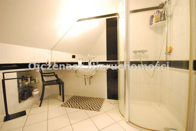 dom wolnostojący, 5 pokoi Niwy. Zdjęcie 19