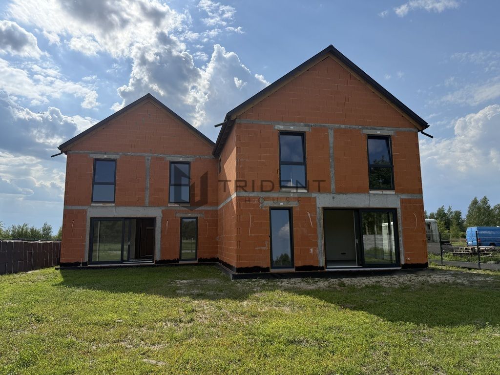 bliźniak, 4 pokoje Łubna