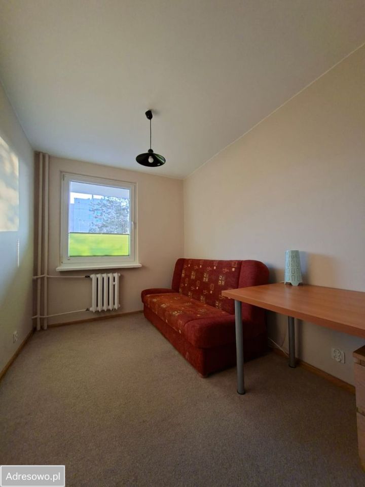 Mieszkanie 3-pokojowe Kraków Czyżyny, os. Dywizjonu 303. Zdjęcie 3