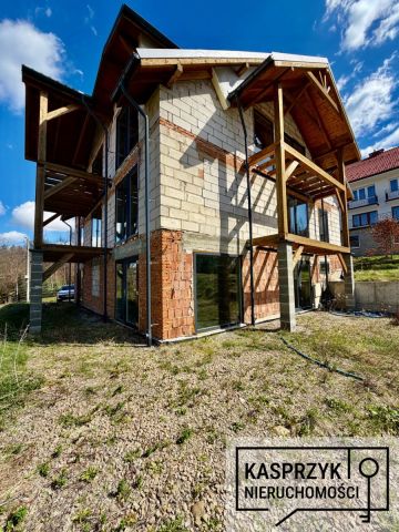 dom wolnostojący, 11 pokoi Iwonicz-Zdrój, ul. Kwiatowa. Zdjęcie 5