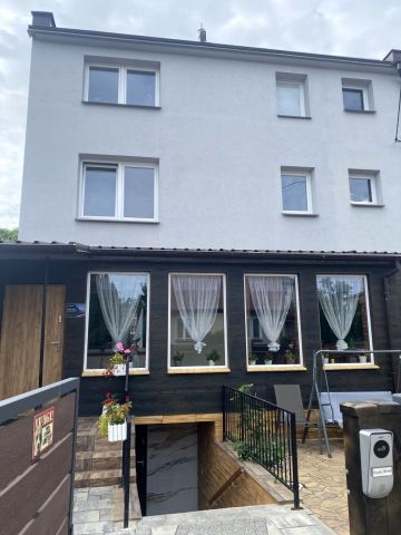 dom wolnostojący, 9 pokoi Białystok Wygoda, ul. Makowa. Zdjęcie 1