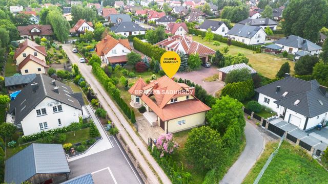 dom wolnostojący, 5 pokoi Kokotów. Zdjęcie 2