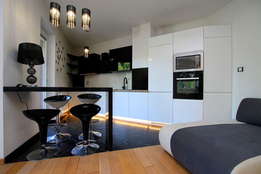 Mieszkanie 4-pokojowe Rzeszów, ul. Mieczysławy Ćwiklińskiej. Zdjęcie 2