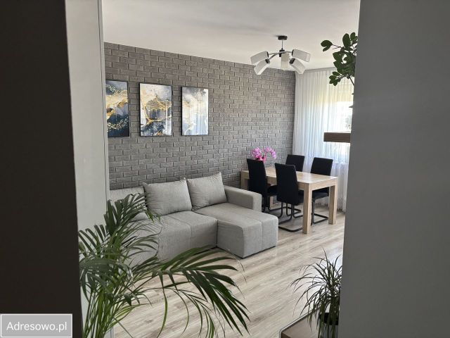 Mieszkanie 3-pokojowe Brwinów, ul. Sportowa. Zdjęcie 1