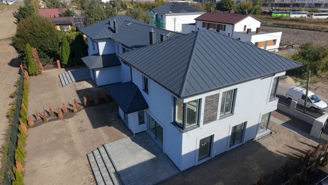 bliźniak, 6 pokoi Opacz Mała. Zdjęcie 18