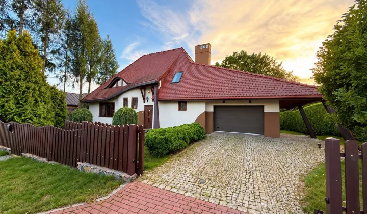 dom wolnostojący, 4 pokoje Karbowo, ul. Goździkowa