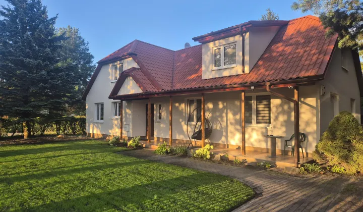 dom wolnostojący, 5 pokoi Kąty, ul. Mikołaja Reja