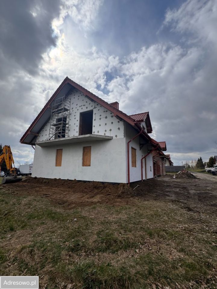 bliźniak, 10 pokoi Poręba Żegoty. Zdjęcie 5