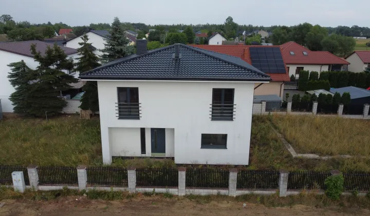 dom wolnostojący, 5 pokoi Małęczyn, ul. Bankowa