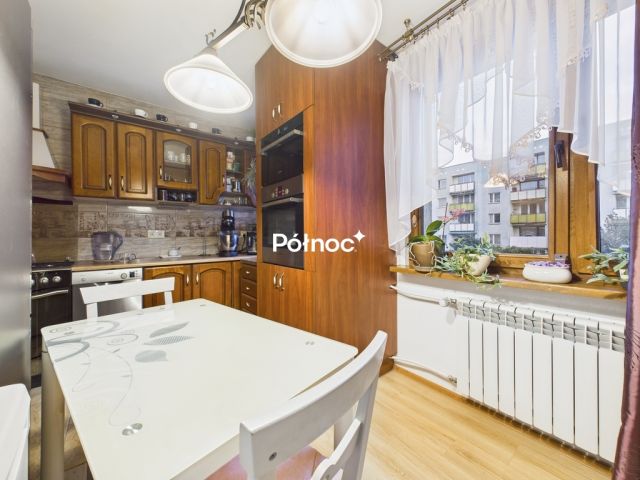 Mieszkanie 3-pokojowe Głogów Kopernik, ul. Kosmonautów Polskich. Zdjęcie 11