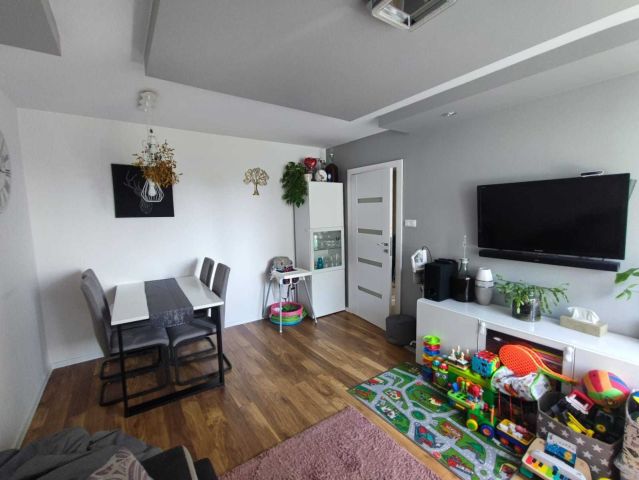 Mieszkanie 2-pokojowe Warszawa Jelonki, ul. Puszczy Solskiej. Zdjęcie 1