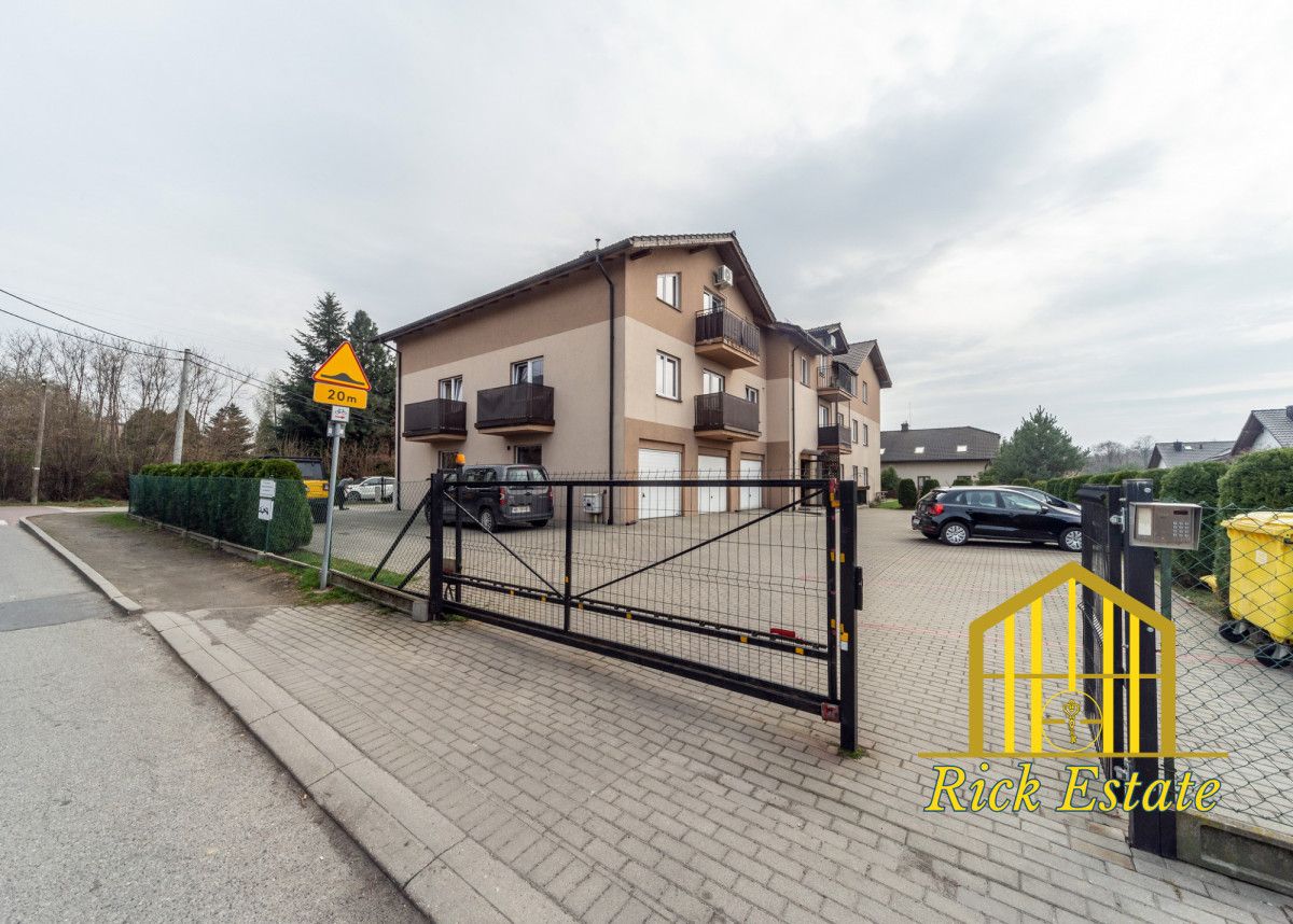 Mieszkanie 4-pokojowe Czechowice-Dziedzice, ul. Wąska. Zdjęcie 2