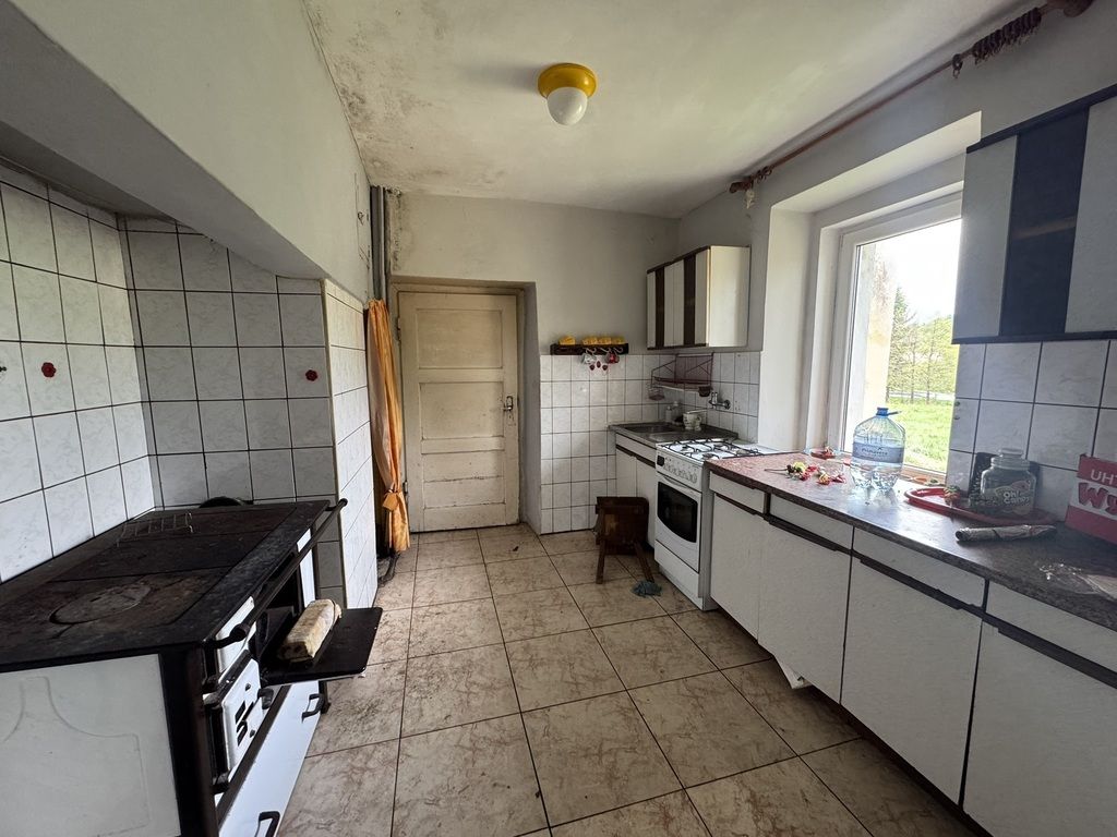 dom wolnostojący, 4 pokoje Smreczyna. Zdjęcie 3