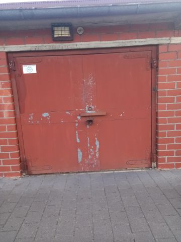 Garaż/miejsce parkingowe Rumia Janowo, ul. Łużycka. Zdjęcie 1