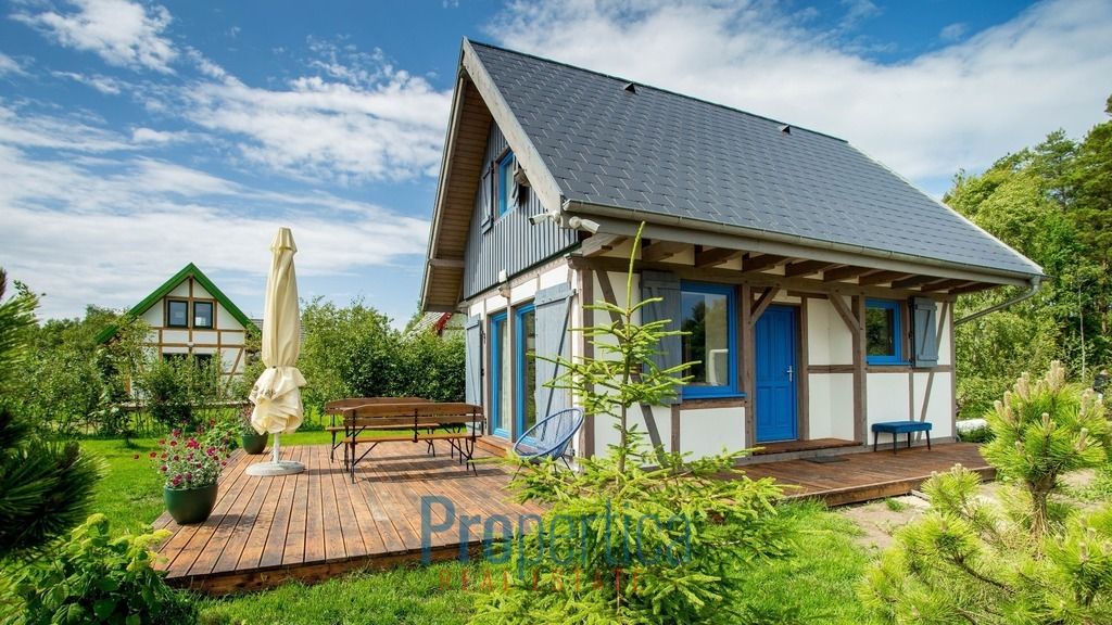 dom wolnostojący, 3 pokoje Rowy. Zdjęcie 2