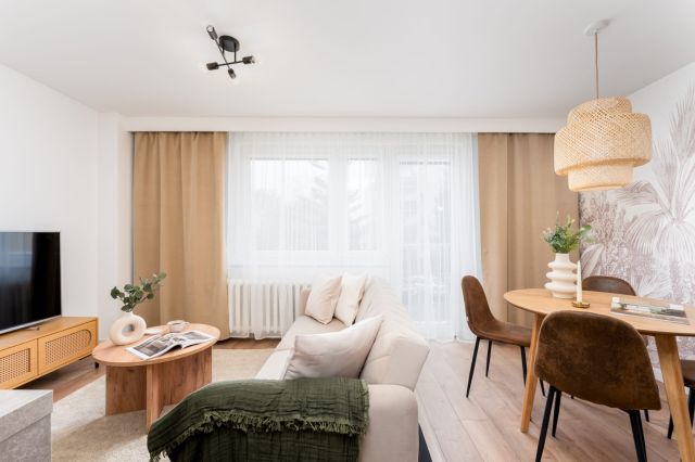 Mieszkanie 4-pokojowe Kraków Mistrzejowice, os. Tysiąclecia. Zdjęcie 1