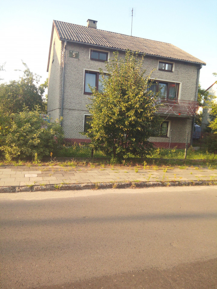 dom wolnostojący, 4 pokoje Tłuszcz Centrum, ul. Prosta