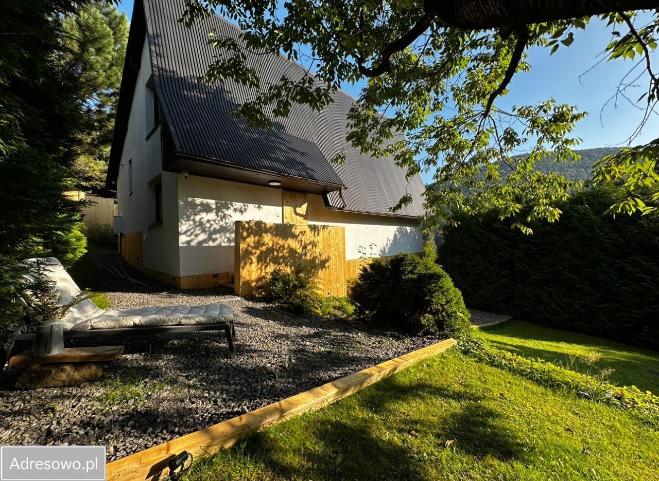 dom wolnostojący, 7 pokoi Brenna