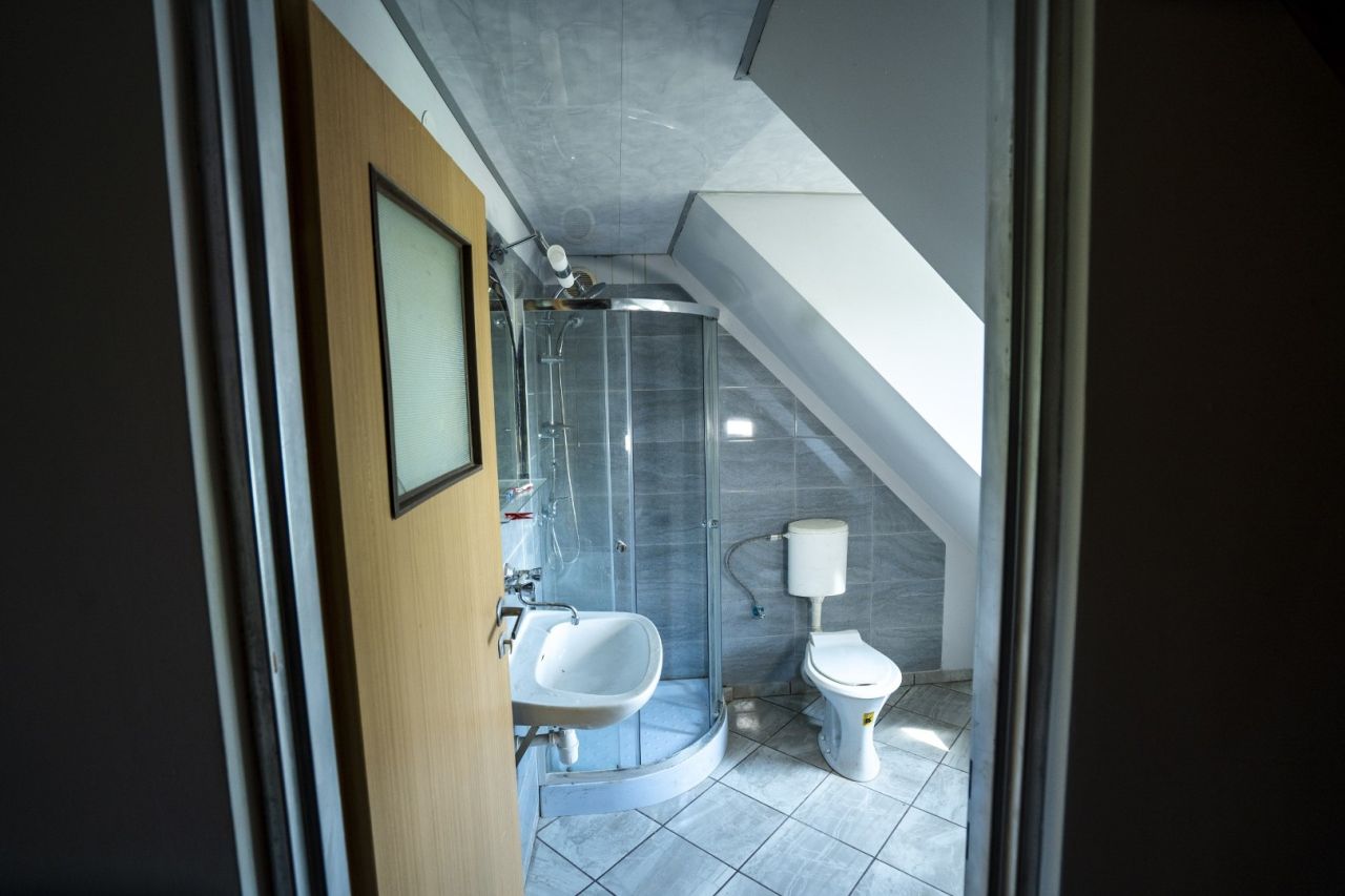 gospodarstwo, 5 pokoi Trzcinisko. Zdjęcie 19