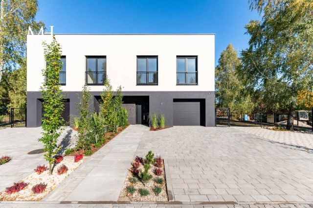 bliźniak, 5 pokoi Łódź Sikawa. Zdjęcie 1